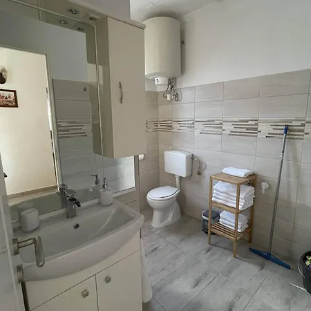 Feszek Apartmanhaz Daire