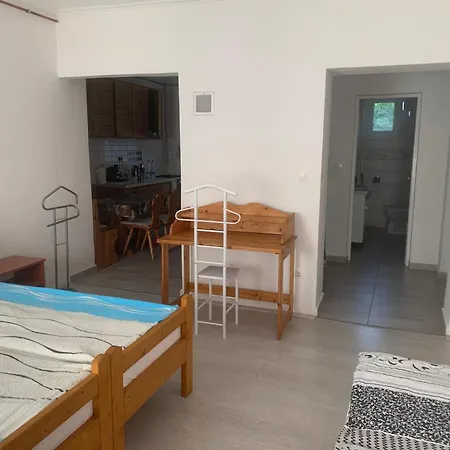 Feszek Apartmanhaz Daire Tapolca